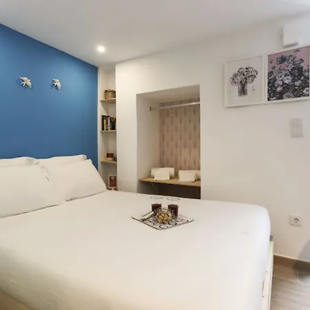 Charming Castelo Studio By Altido 리스본